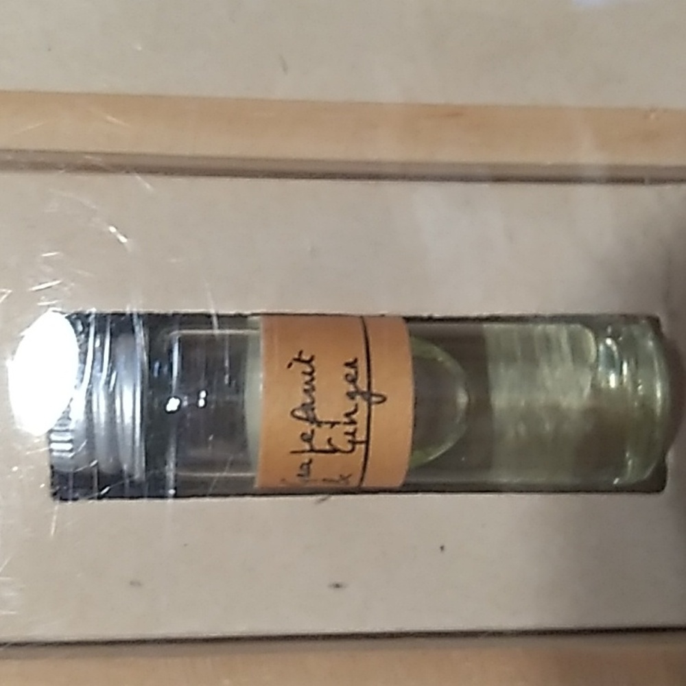 Assorted Essential Oil Blends - Picture 3 of 5